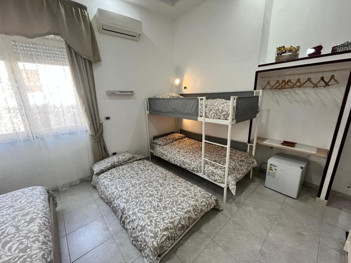 Regy Bed and Breakfast Napoli Eksteriør billede