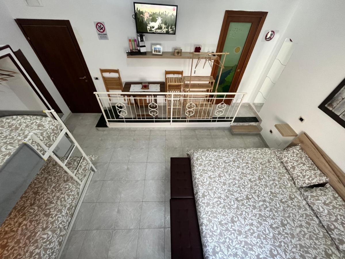Regy Bed and Breakfast Napoli Eksteriør billede