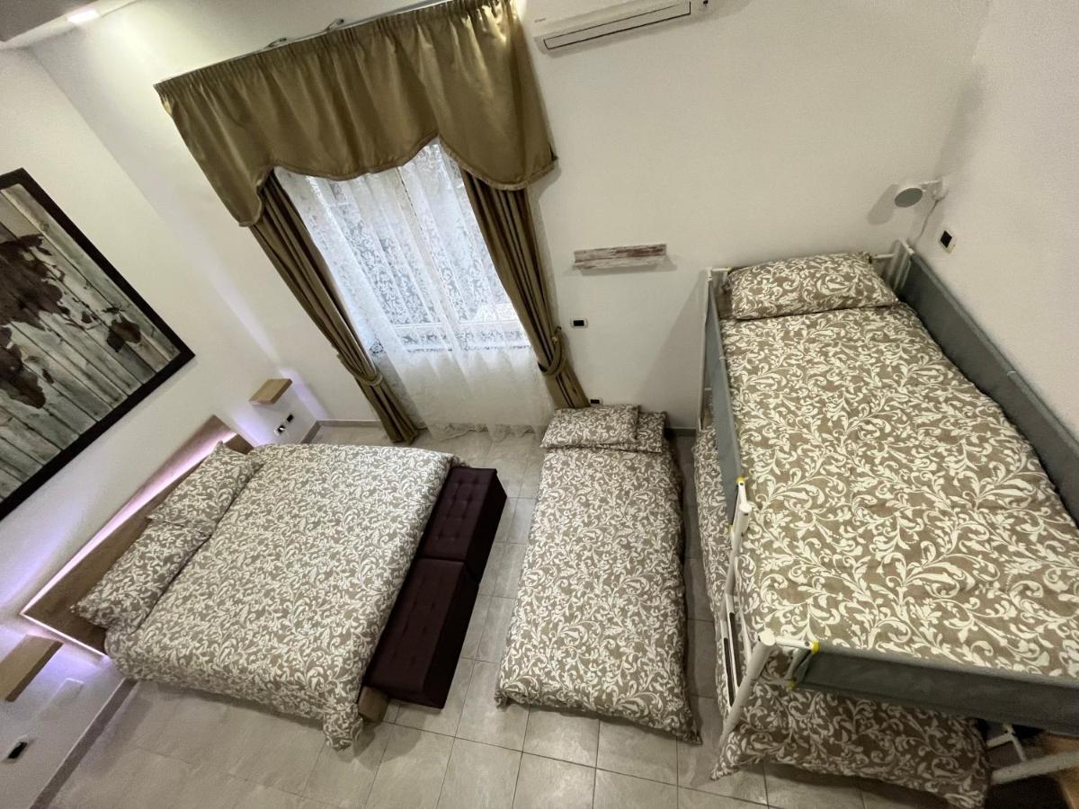 Regy Bed and Breakfast Napoli Eksteriør billede