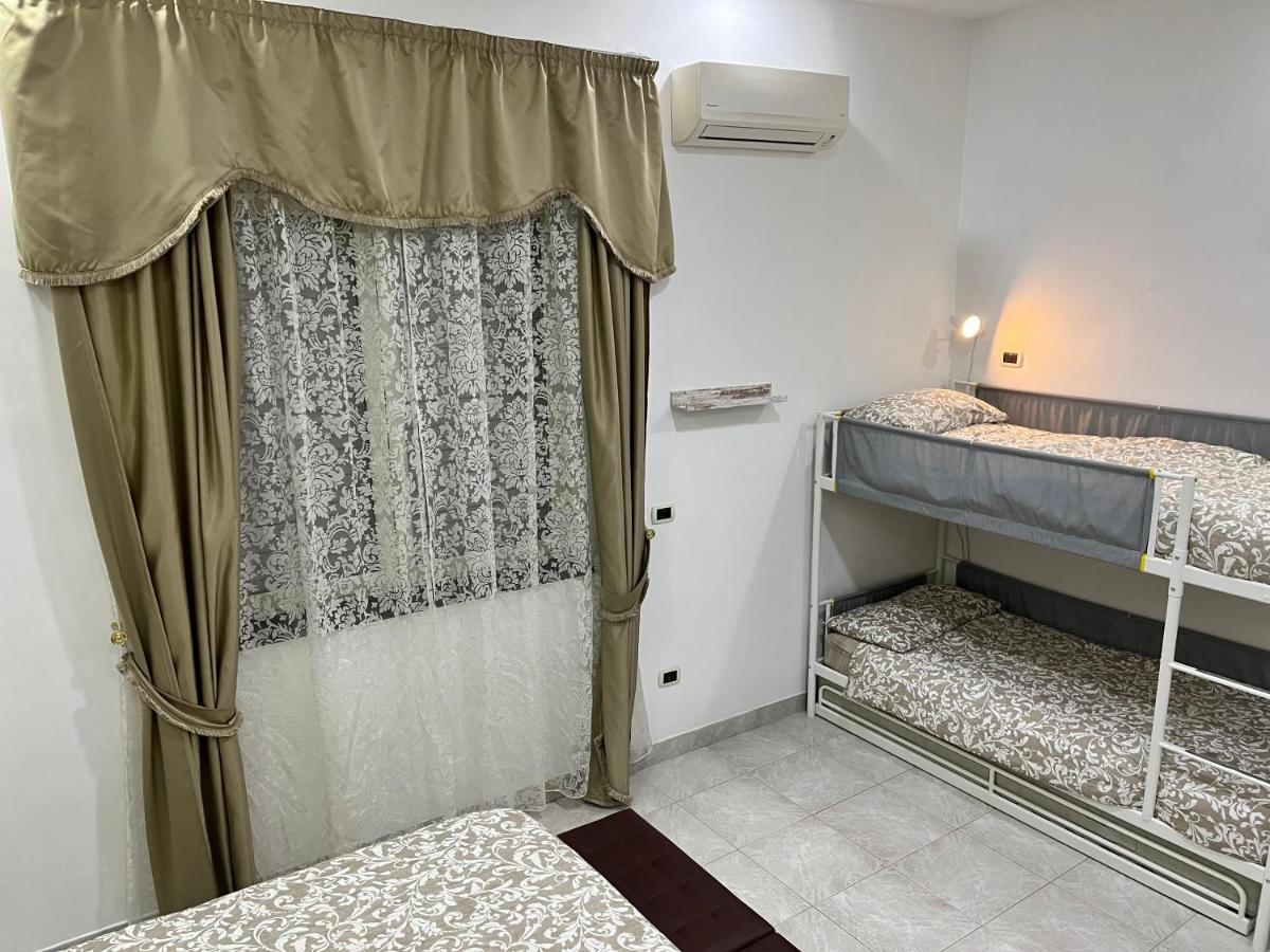 Regy Bed and Breakfast Napoli Eksteriør billede