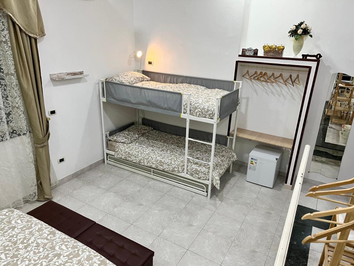Regy Bed and Breakfast Napoli Eksteriør billede